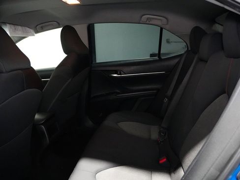 Used 2019 Toyota Camry LE image 18