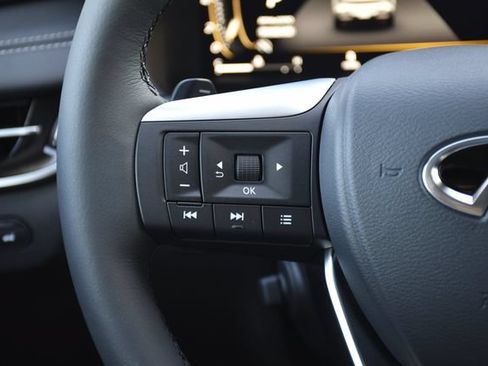 New 2027 INFINITI QX60 Luxe w/ Family Package FWD image 8