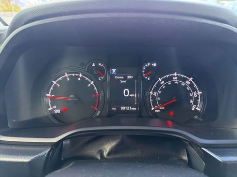 Used 2021 Toyota 4Runner SR5 Premium w/ Moonroof Package image 14