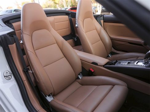 Certified 2015 Porsche 911 Turbo image 38