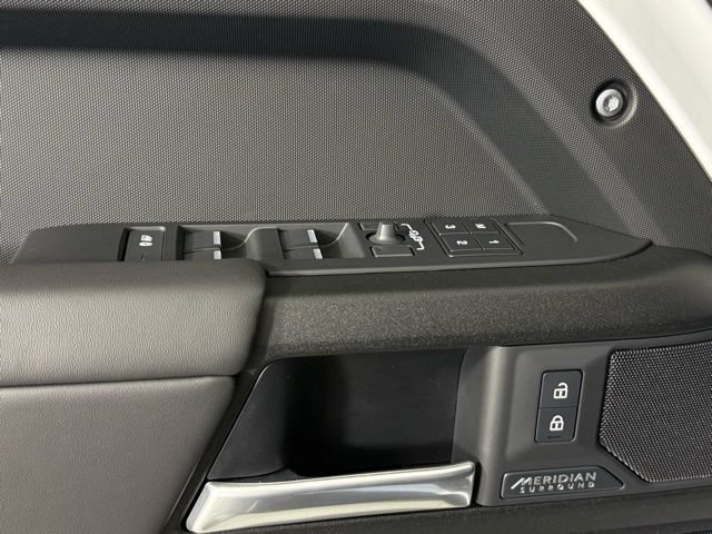 New 2026 Land Rover Defender 110 V8 AWD/4WD image 16