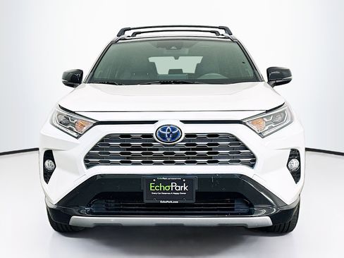 Used 2020 Toyota RAV4 XSE image 2