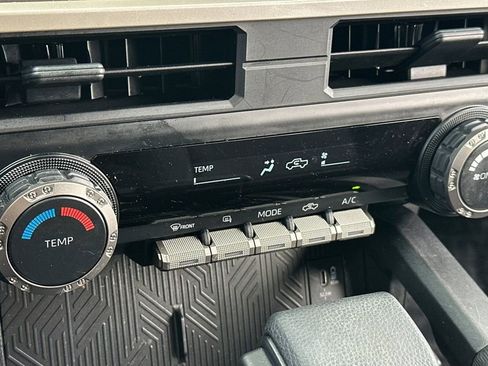 Used 2025 Toyota Tacoma SR5 image 21