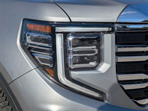 New 2026 GMC Sierra 1500 SLT w/ SLT Premium Plus Package image 10