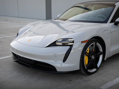 Used 2022 Porsche Taycan 4S AWD/4WD image 4
