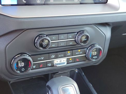 New 2026 Ford Bronco Outer Banks AWD/4WD image 29