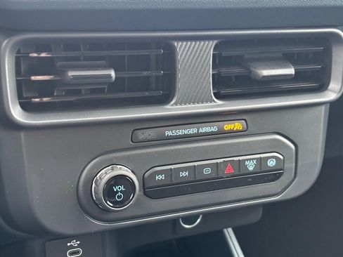 New 2025 Ford Maverick XL w/ Equipment Group 102A image 16