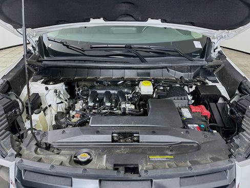 Used 2023 Nissan Pathfinder SV AWD/4WD image 33