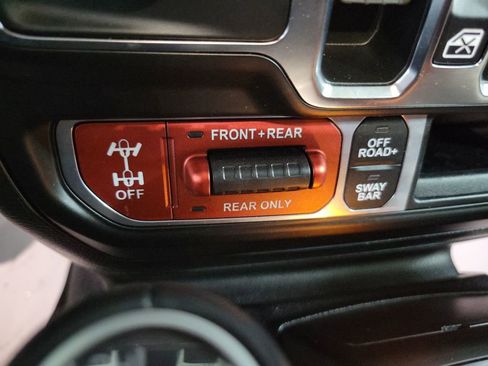 Used 2021 Jeep Wrangler Unlimited Rubicon image 41