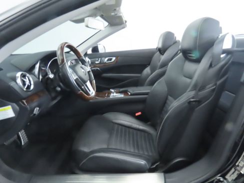 Used 2013 Mercedes-Benz SL 550 image 27