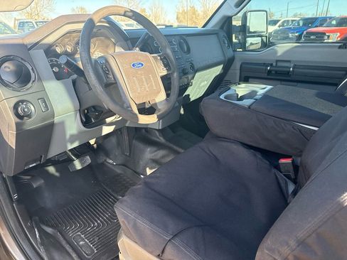 Used 2015 Ford F250 XL w/ Power Equipment Group image 22