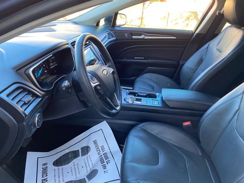 Used 2019 Ford Fusion Energi Titanium image 23