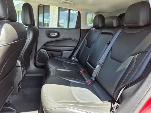 Used 2021 Jeep Compass Limited FWD image 7