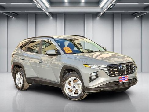 Used 2024 Hyundai Tucson SEL image 1