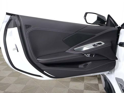 Used 2025 Chevrolet Corvette Z06 w/ Battery Protection Package image 30