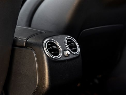 Used 2023 Mercedes-Benz GLC 300 4MATIC Coupe image 35