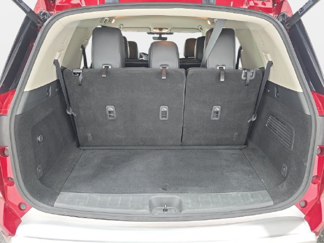 Used 2023 Nissan Pathfinder SL AWD/4WD image 34