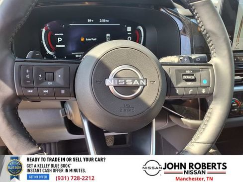 Used 2024 Nissan Pathfinder Platinum FWD image 23