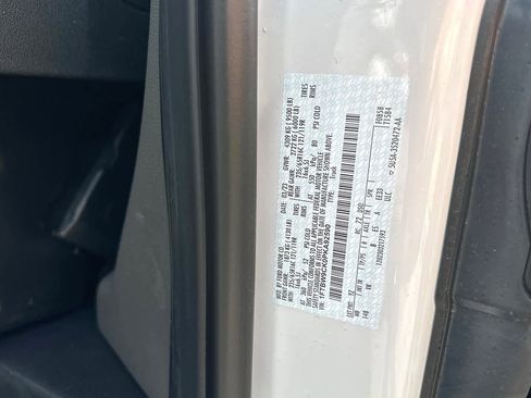 New 2023 Ford E-Transit Medium Roof w/ Load Area Protection Package image 26