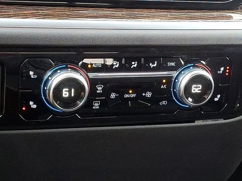 New 2026 GMC Sierra 1500 SLE AWD/4WD image 17
