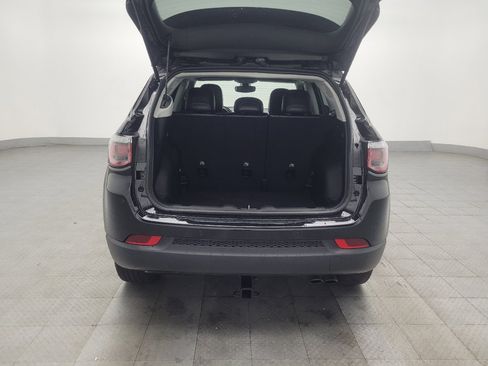 Used 2019 Jeep Compass Latitude AWD/4WD image 29