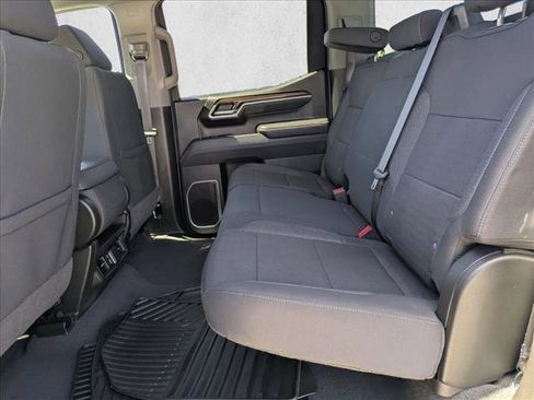 Used 2025 Chevrolet Silverado 1500 LT AWD/4WD image 17