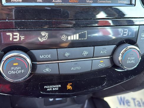 Used 2022 Nissan Rogue Sport SL image 16