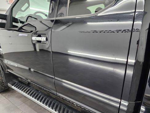Used 2019 Ford F350 Lariat w/ Chrome Package image 33