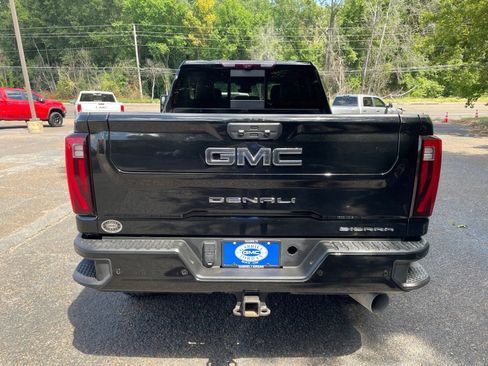 Used 2024 GMC Sierra 2500 Denali Ultimate w/ Max Trailering Package AWD/4WD image 5