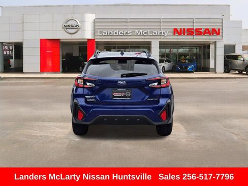 Used 2024 Subaru Crosstrek 2.0i Premium AWD/4WD image 5