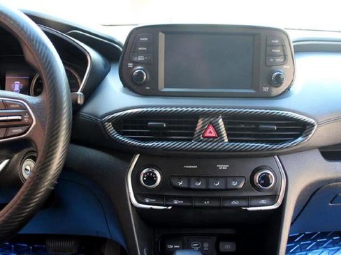 Used 2019 Hyundai Santa Fe SE image 17