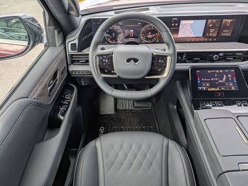 New 2026 INFINITI QX80 Autograph image 18