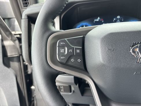 New 2025 Ford Bronco Badlands image 28