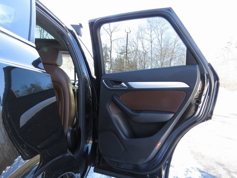 Used 2015 Audi Q3 2.0T Premium Plus image 12