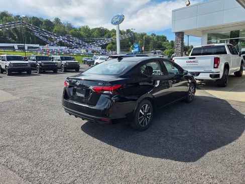 Used 2024 Nissan Versa SV FWD image 3