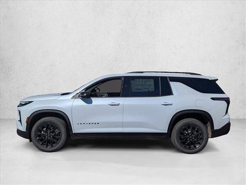 New 2026 Chevrolet Traverse LT w/ Midnight/Sport Edition FWD image 5