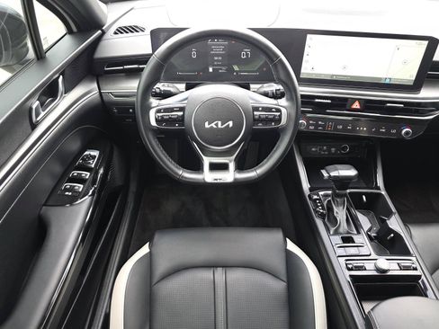 Used 2025 Kia K5 GT-Line w/ GT-Line Premium Package FWD image 9