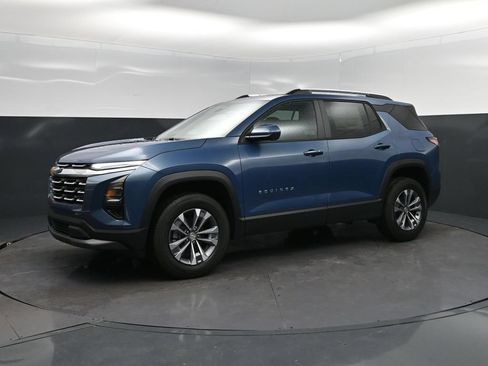 New 2026 Chevrolet Equinox LT w/ Safety and Technology Package FWD image 3