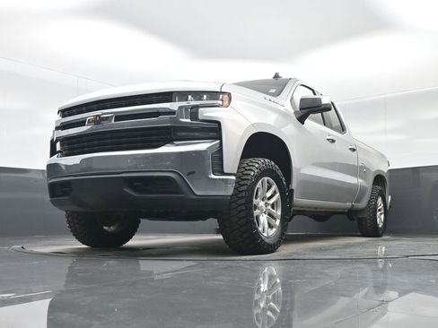 Used 2020 Chevrolet Silverado 1500 LT AWD/4WD image 25