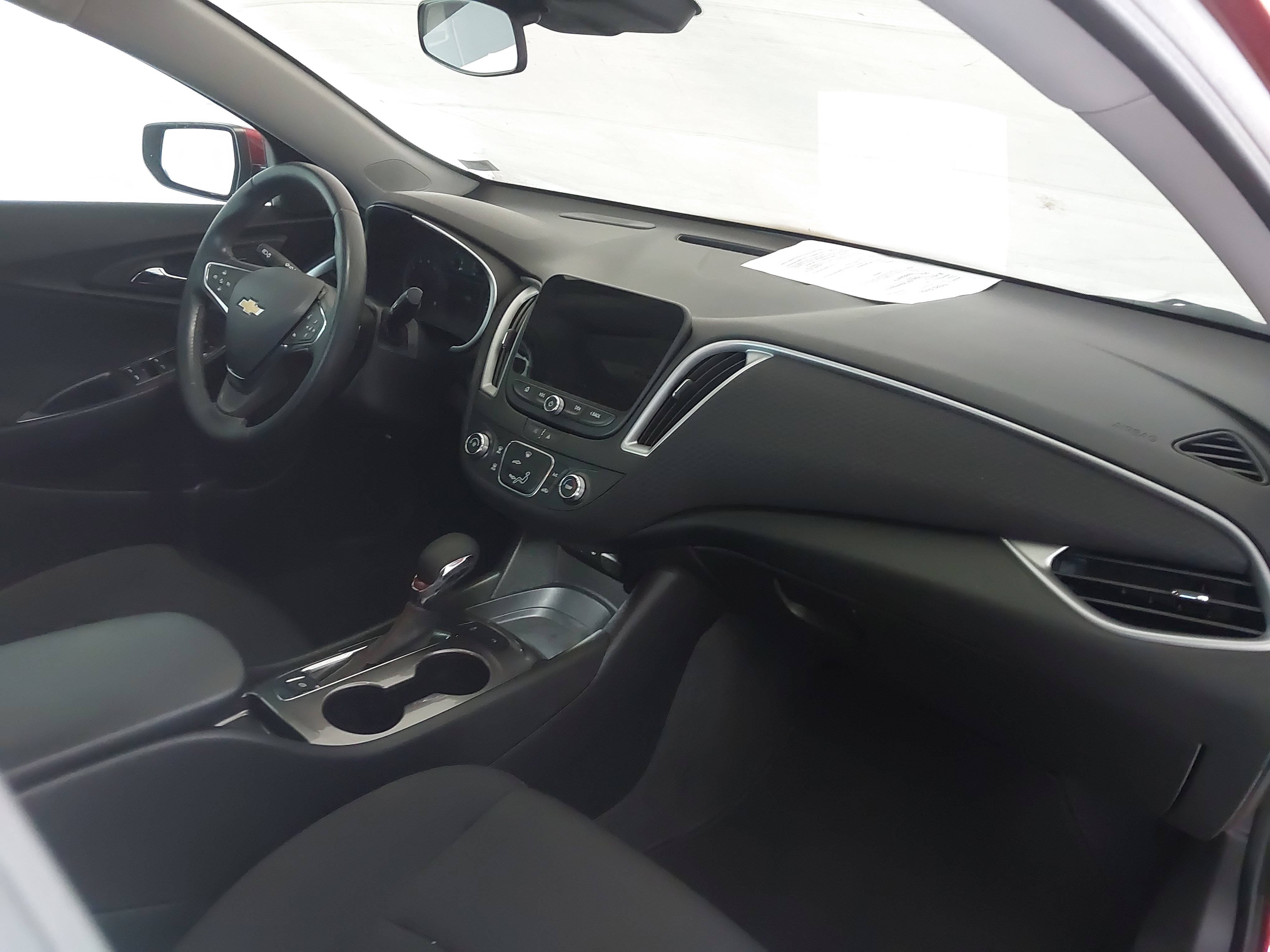 Used 2024 Chevrolet Malibu RS FWD image 28