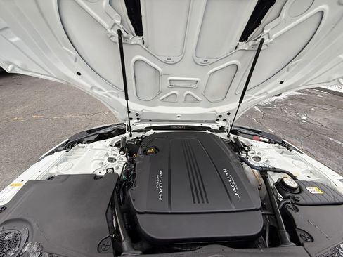 Used 2020 Jaguar F-TYPE Coupe image 25