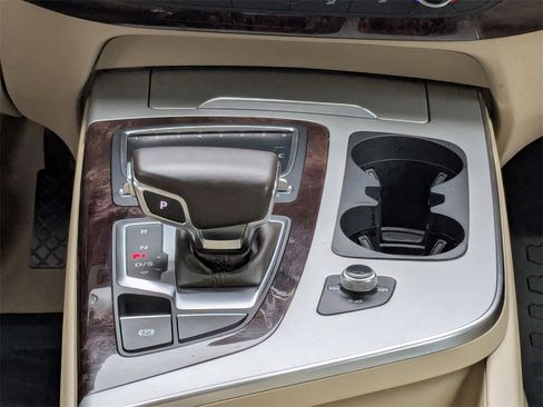 Used 2019 Audi Q7 2.0T Premium w/ Convenience Package image 8