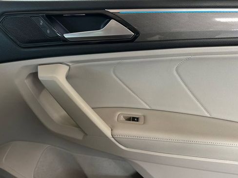 Certified 2023 Volkswagen Tiguan SE R-Line image 22
