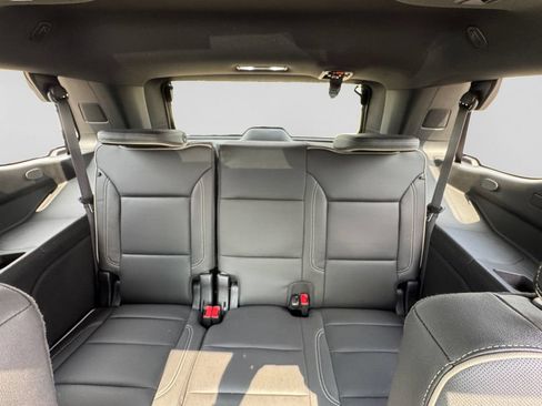 Used 2023 GMC Yukon SLT w/ SLT Premium Package AWD/4WD image 21