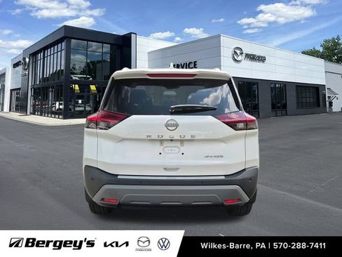 Used 2023 Nissan Rogue SV w/ SV Premium B Package AWD/4WD image 10