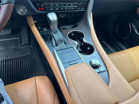 Certified 2022 Lexus RX 350 FWD w/ Premium Package image 27