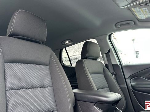 Certified 2024 GMC Terrain SLE w/ Driver Convenience Package image 20