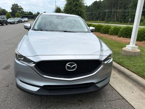 Used 2017 MAZDA CX-5 Touring w/ Preferred Equipment Package FWD image 2