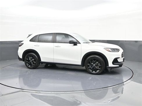 Used 2023 Honda HR-V Sport image 17