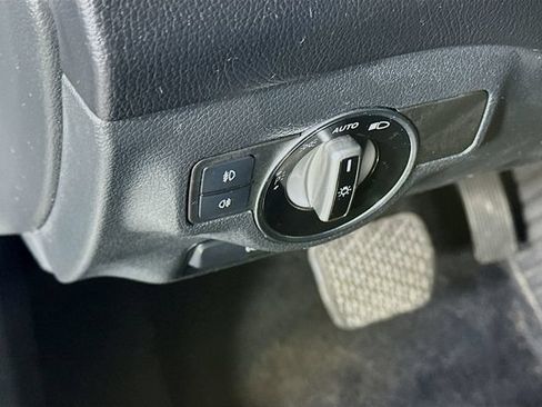 Used 2017 Mercedes-Benz GLA 250 4MATIC image 25